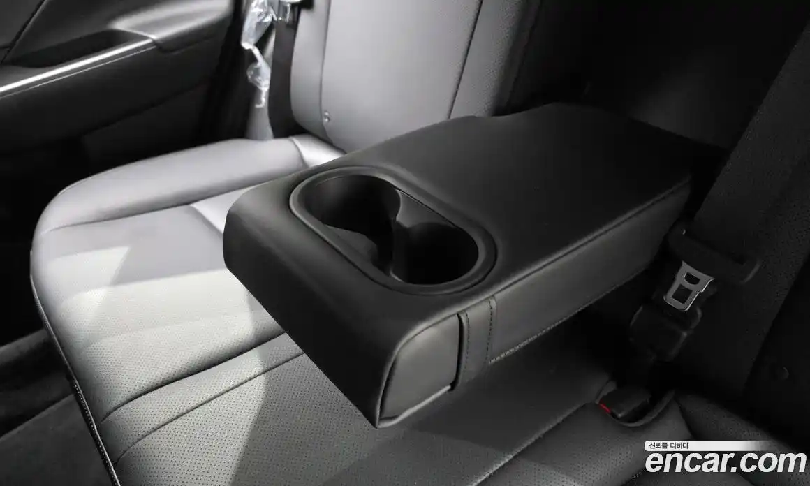 Hyundai Kona 2025 1.6 автомат (гидро), фото 19
