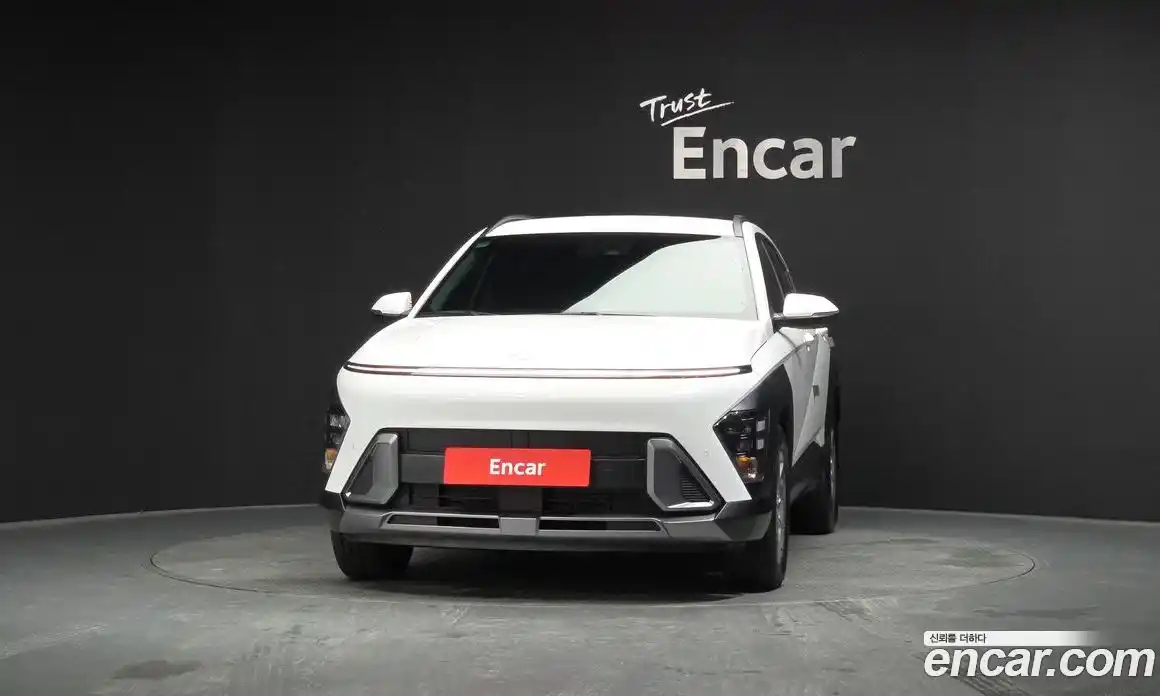 Hyundai Kona 2025 1.6 автомат (гидро), фото 3