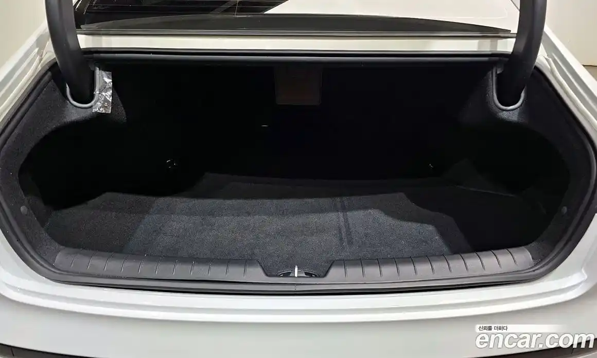 Hyundai Grandeur 2024 2.5 автомат (гидро), фото 31