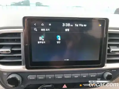 Hyundai Venue 2021 1.6 автомат (гидро), миниатюра 11