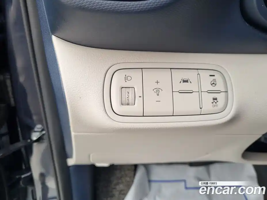 Hyundai Venue 2021 1.6 автомат (гидро), фото 15