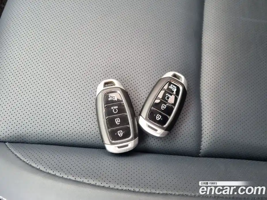 Hyundai Venue 2021 1.6 автомат (гидро), фото 20