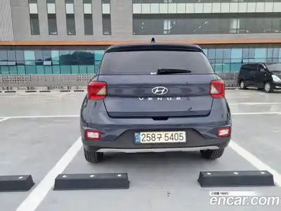 Hyundai Venue 2021 1.6 автомат (гидро), миниатюра 4