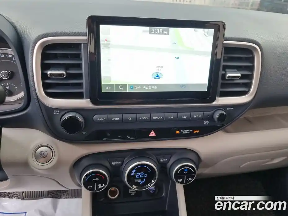 Hyundai Venue 2021 1.6 автомат (гидро), фото 9