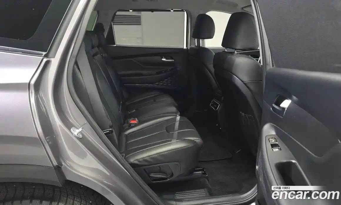 Hyundai Santa Fe 2022 2.2 автомат (гидро), фото 17