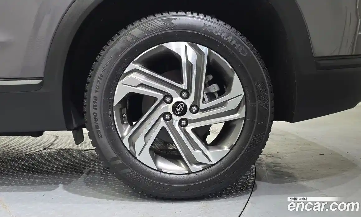 Hyundai Santa Fe 2022 2.2 автомат (гидро), фото 7