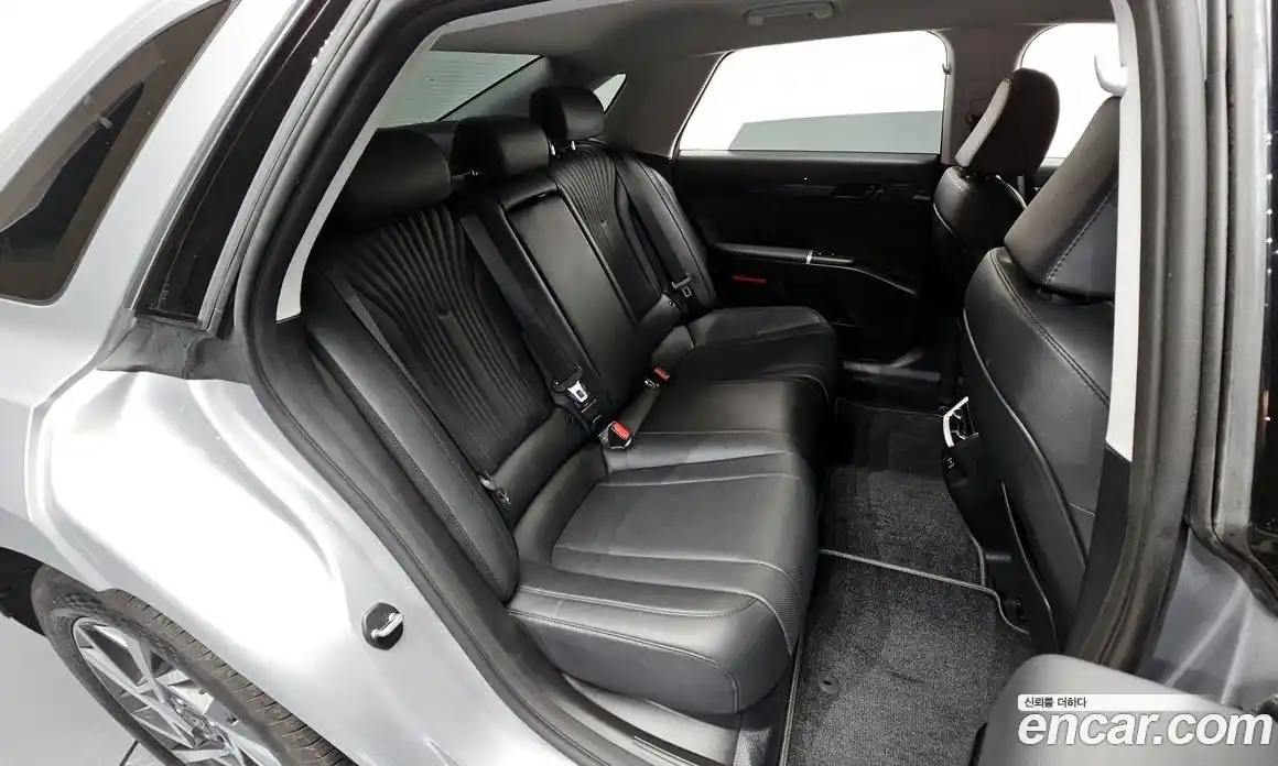 Hyundai Grandeur 2023 3.5 автомат (гидро), фото 17