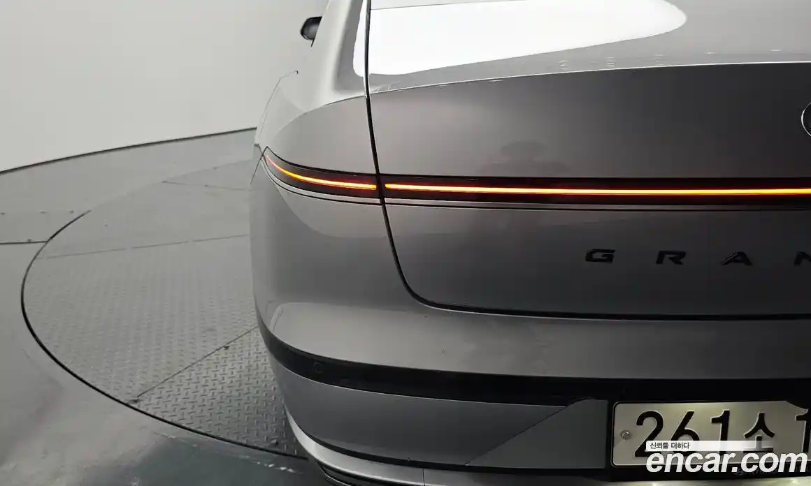 Hyundai Grandeur 2023 3.5 автомат (гидро), фото 9