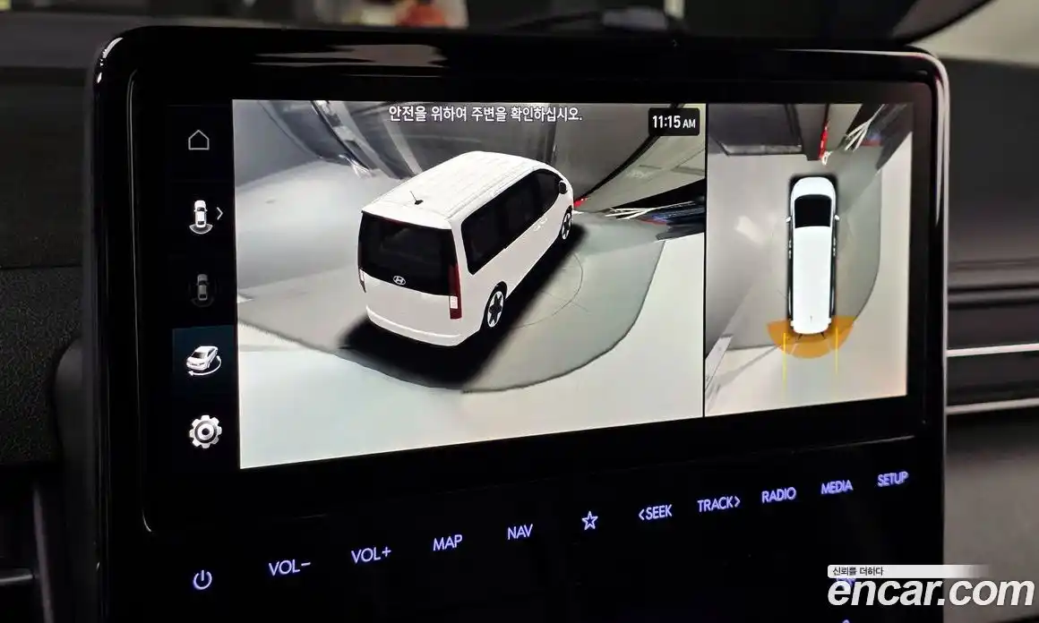 Hyundai Staria 2022 2.2 автомат (гидро), фото 14