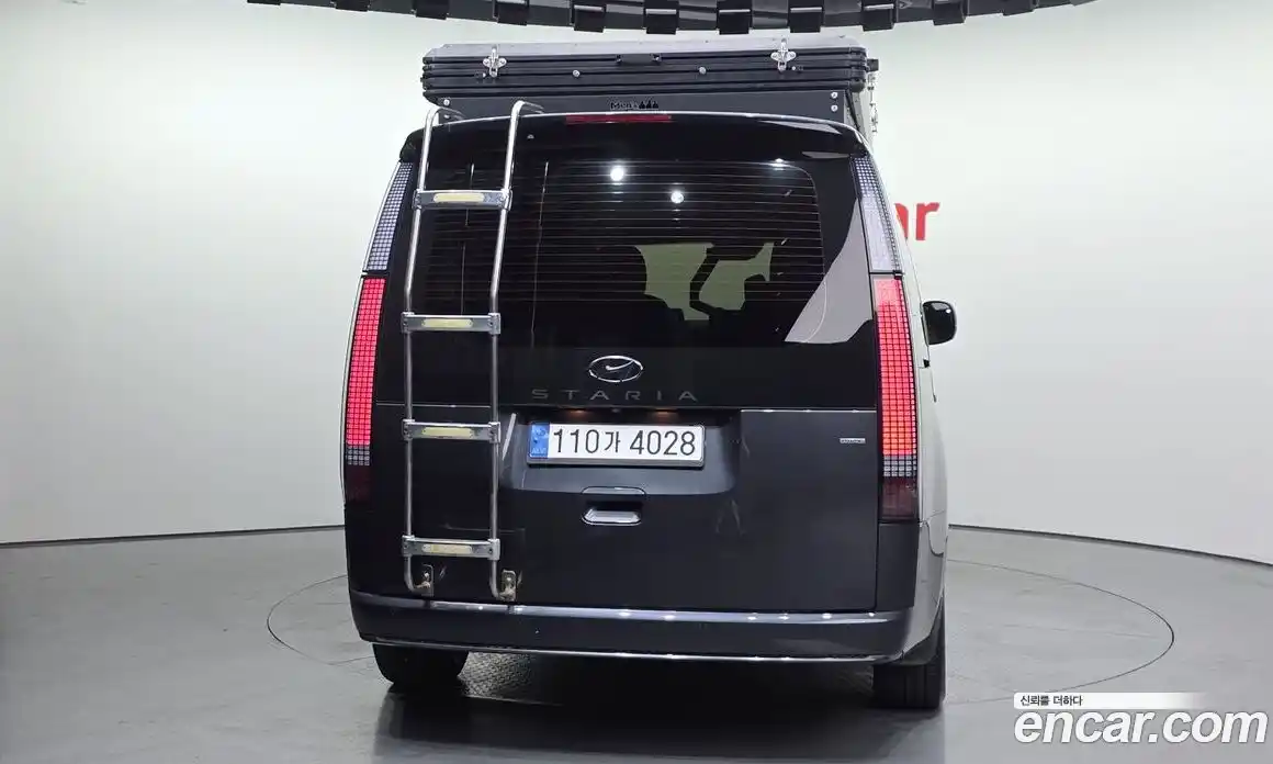 Hyundai Staria 2022 2.2 автомат (гидро), фото 4