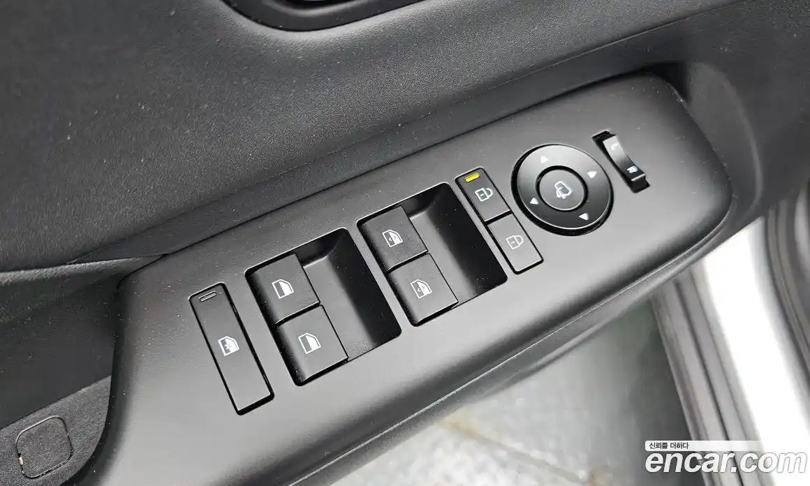 Hyundai Kona 2024 1.6 автомат (гидро), фото 13