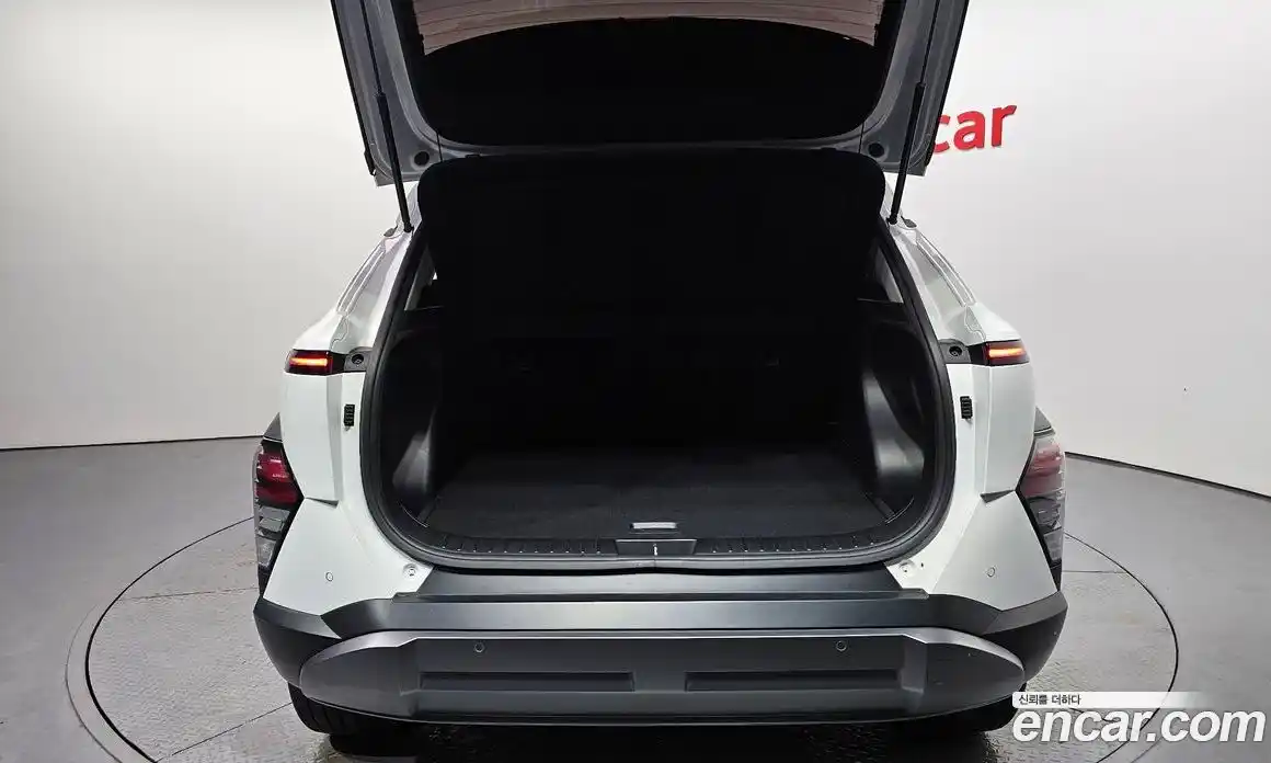 Hyundai Kona 2024 1.6 автомат (гидро), фото 20