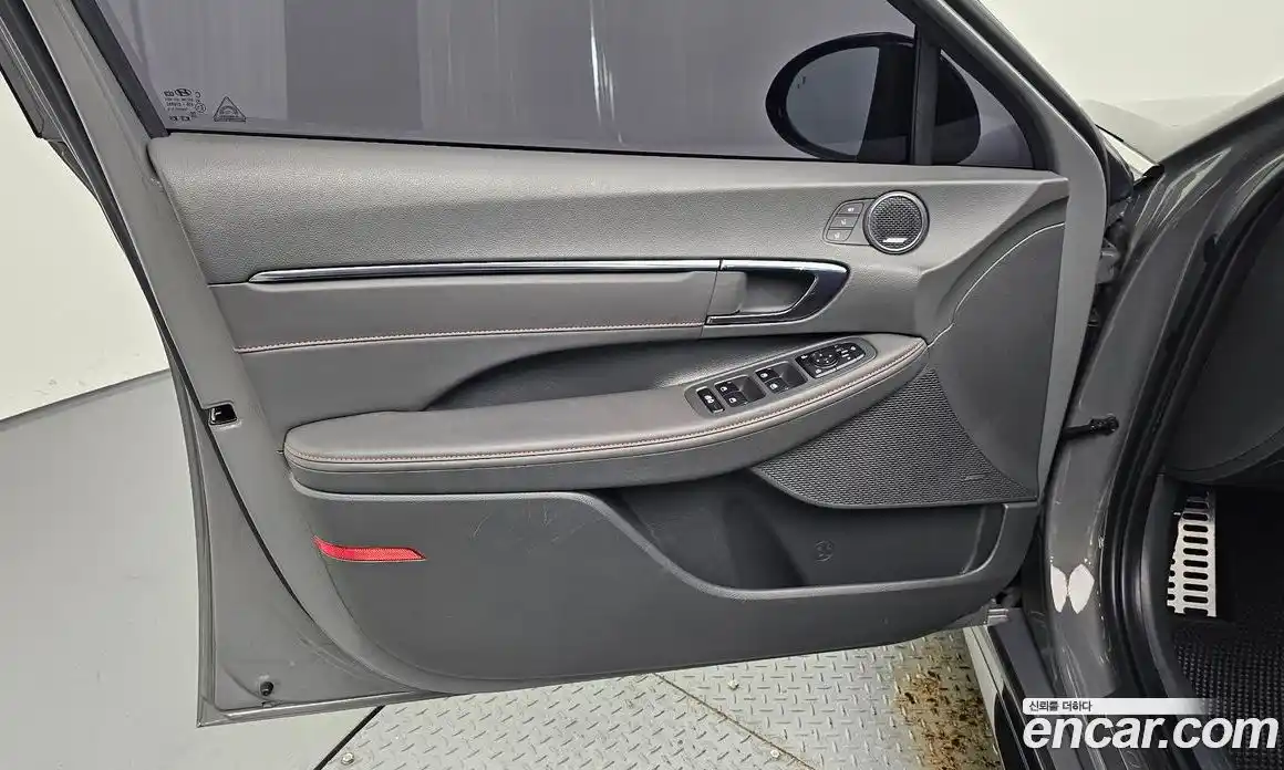 Hyundai Sonata 2022 2.5 автомат (гидро), фото 14