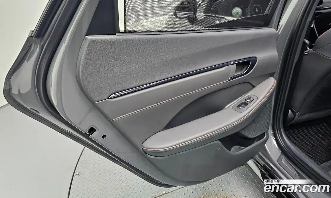 Hyundai Sonata 2022 2.5 автомат (гидро), фото 15