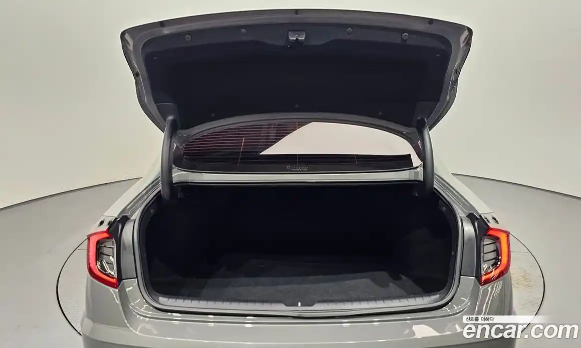 Hyundai Sonata 2022 2.5 автомат (гидро), фото 30