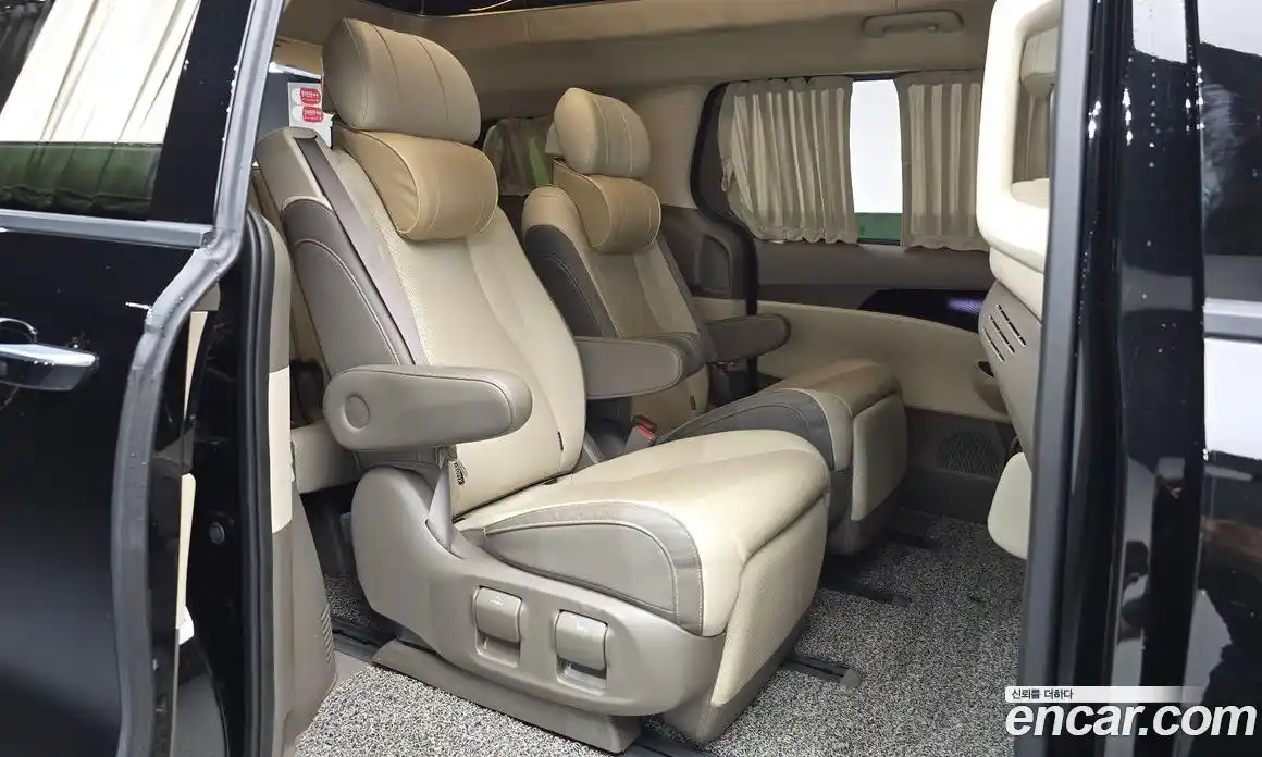 Kia Carnival 2023 2.2 автомат (гидро), фото 17