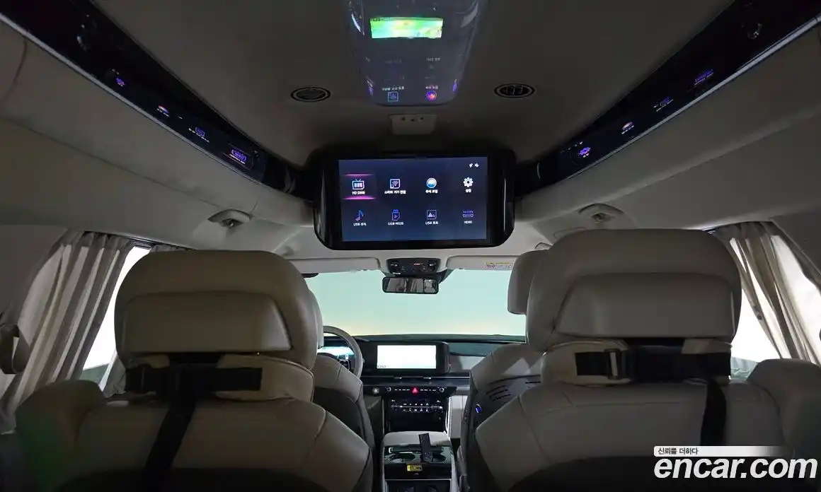 Kia Carnival 2023 2.2 автомат (гидро), фото 24