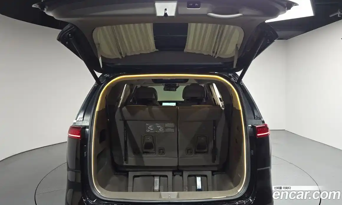 Kia Carnival 2023 2.2 автомат (гидро), фото 25
