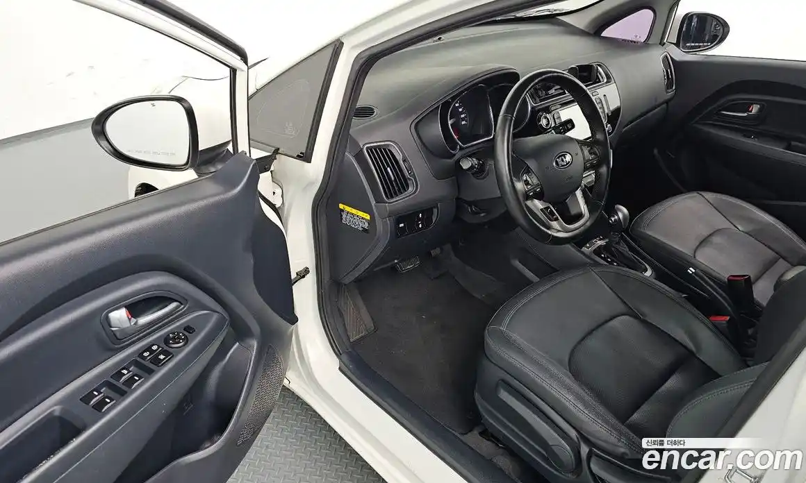 Kia Pride 2016 1.6 автомат (гидро), фото 13