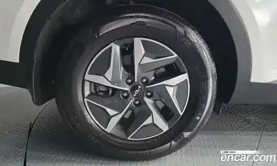 Kia Sorento 2023 1.6 автомат (гидро), миниатюра 5
