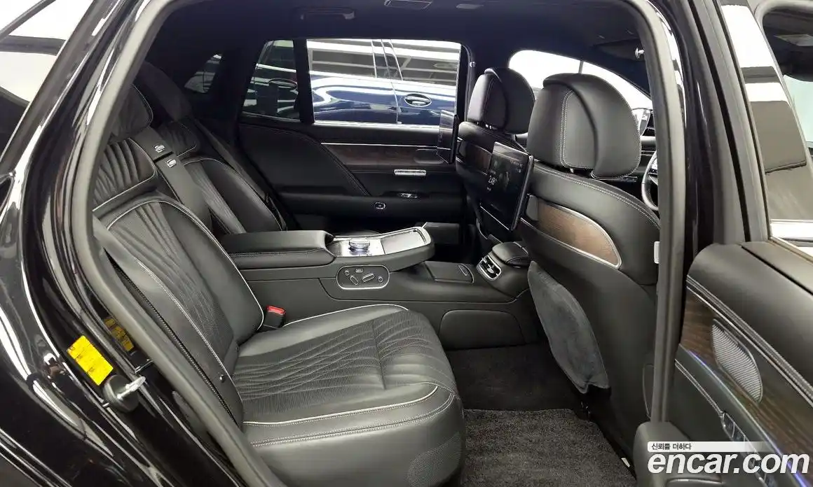 Genesis G90 2023 3.5 автомат (гидро), фото 17