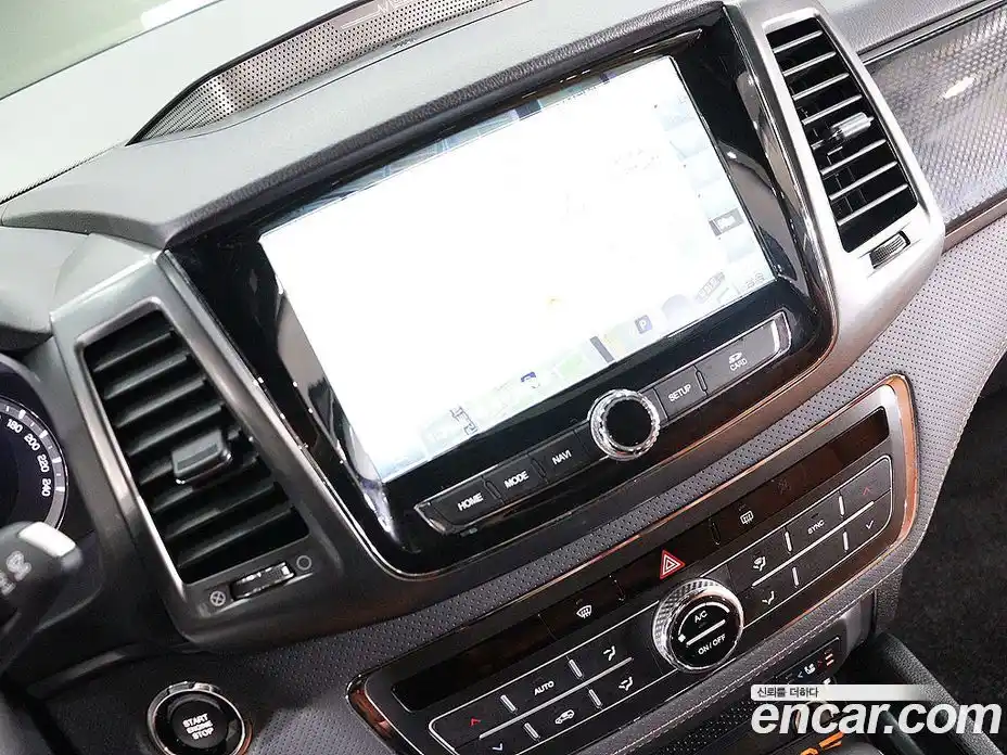 SsangYong Rexton 2021 2.2 автомат (гидро), фото 13