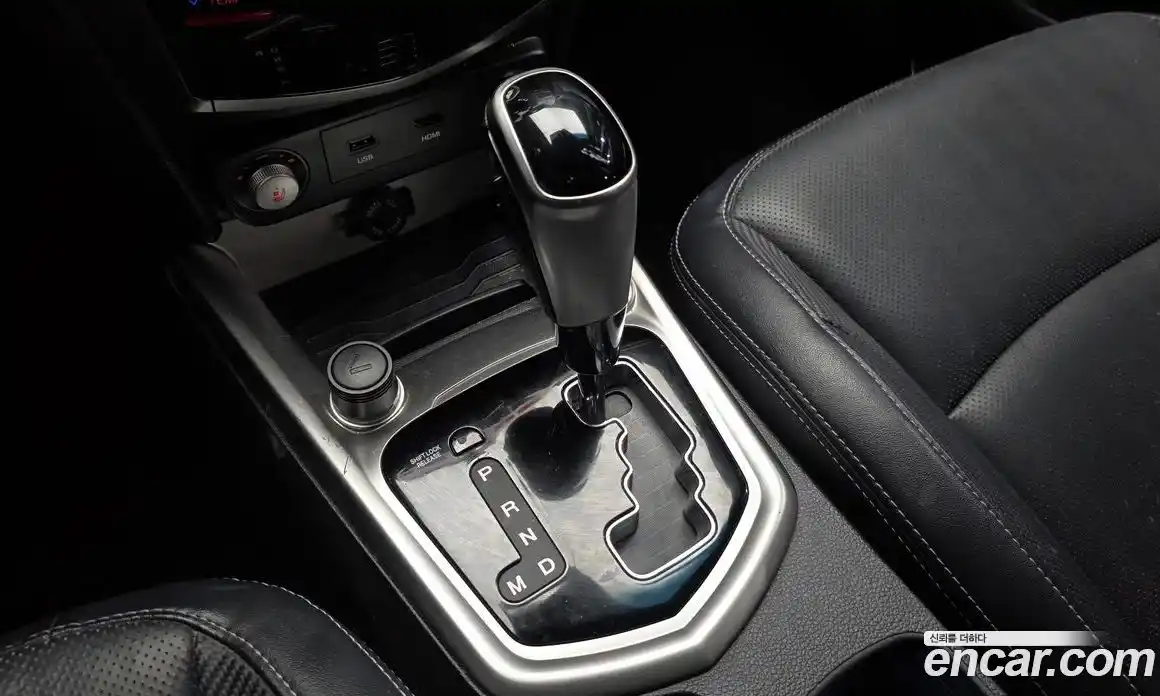SsangYong TIBOLI 2015 1.6 автомат (гидро), фото 9