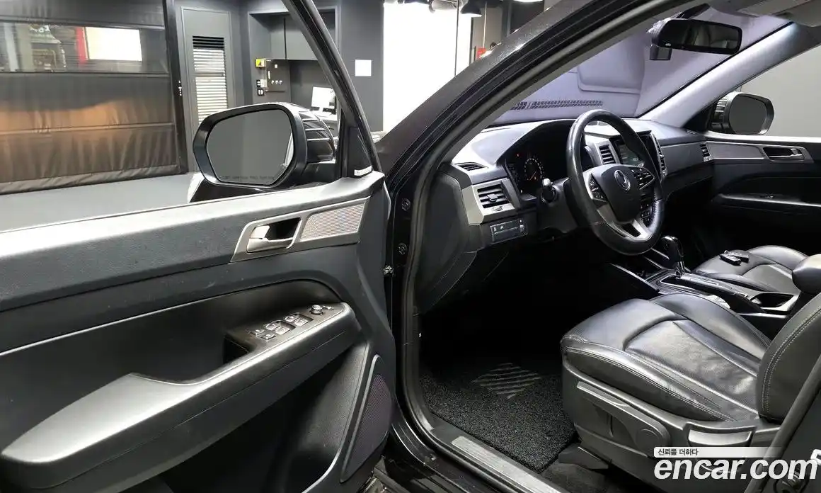 SsangYong Rexton 2018 2.2 автомат (гидро), фото 13