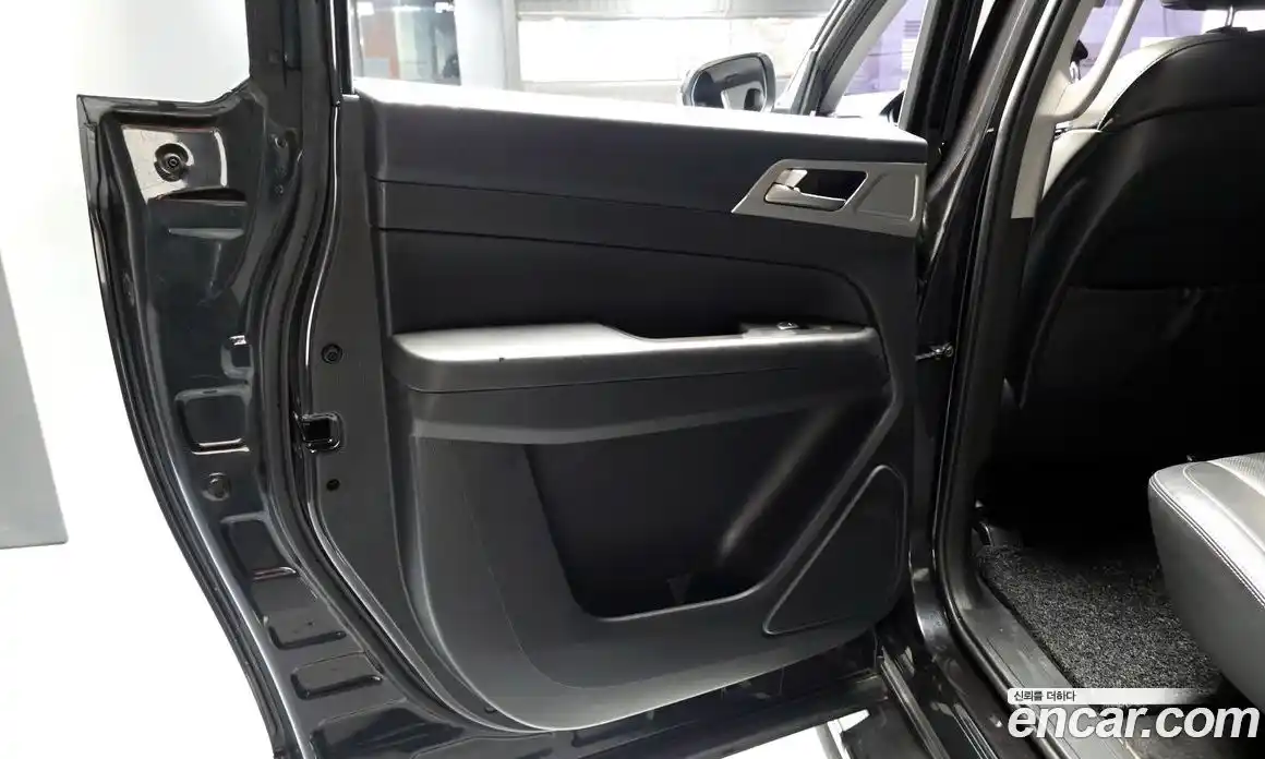 SsangYong Rexton 2018 2.2 автомат (гидро), фото 15