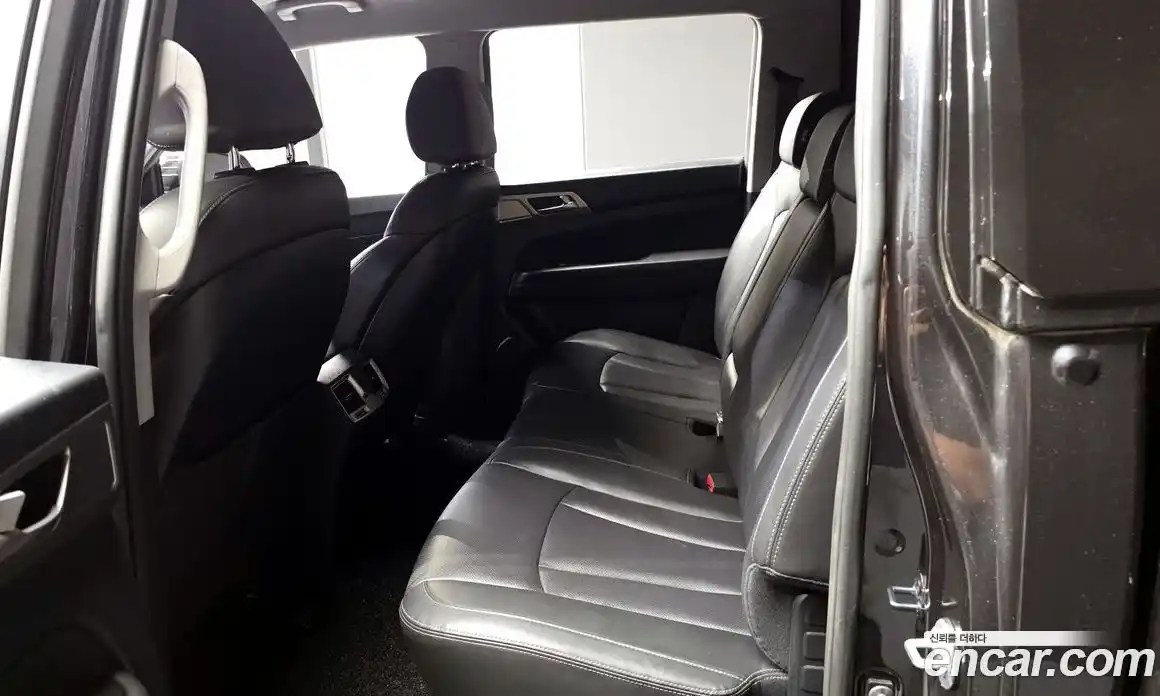 SsangYong Rexton 2018 2.2 автомат (гидро), фото 16