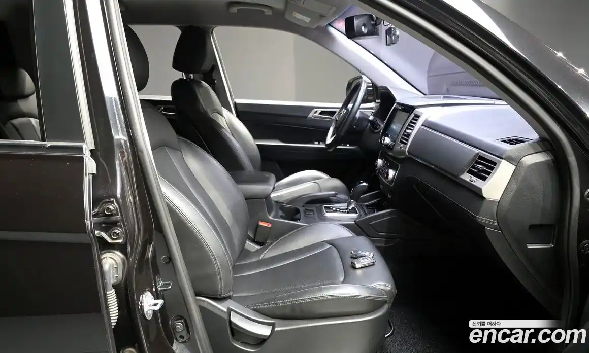 SsangYong Rexton 2018 2.2 автомат (гидро), фото 17