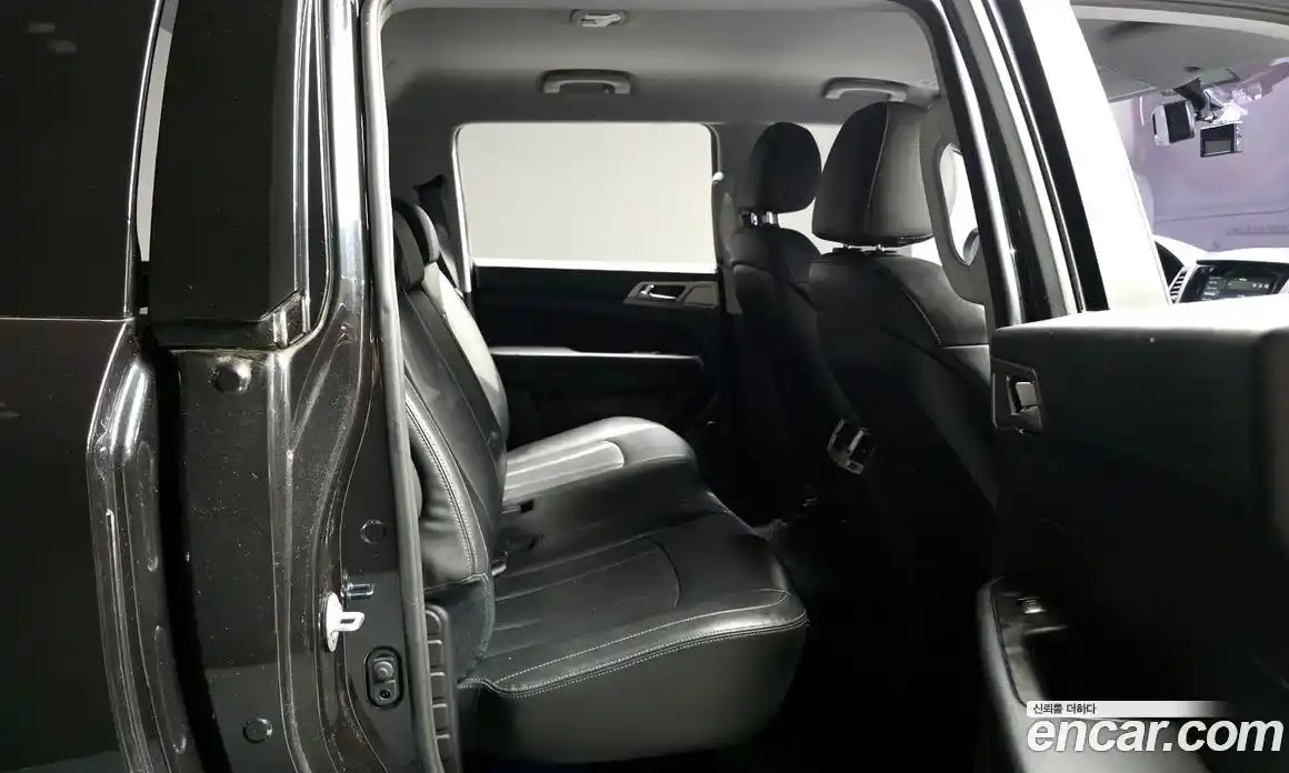 SsangYong Rexton 2018 2.2 автомат (гидро), фото 18