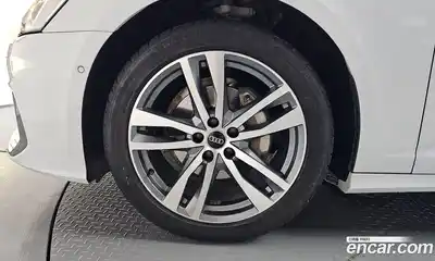 Audi A6 2021 2.0 автомат (гидро), миниатюра 4