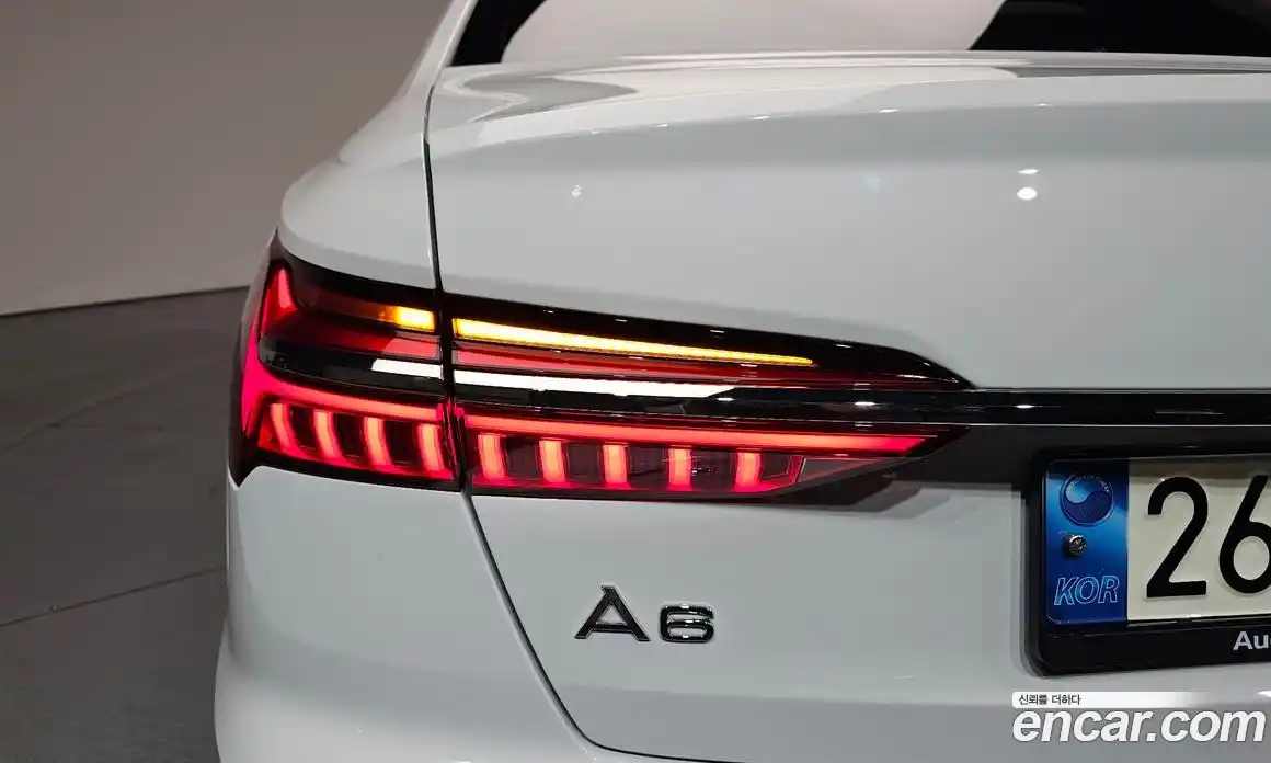 Audi A6 2021 2.0 автомат (гидро), фото 8