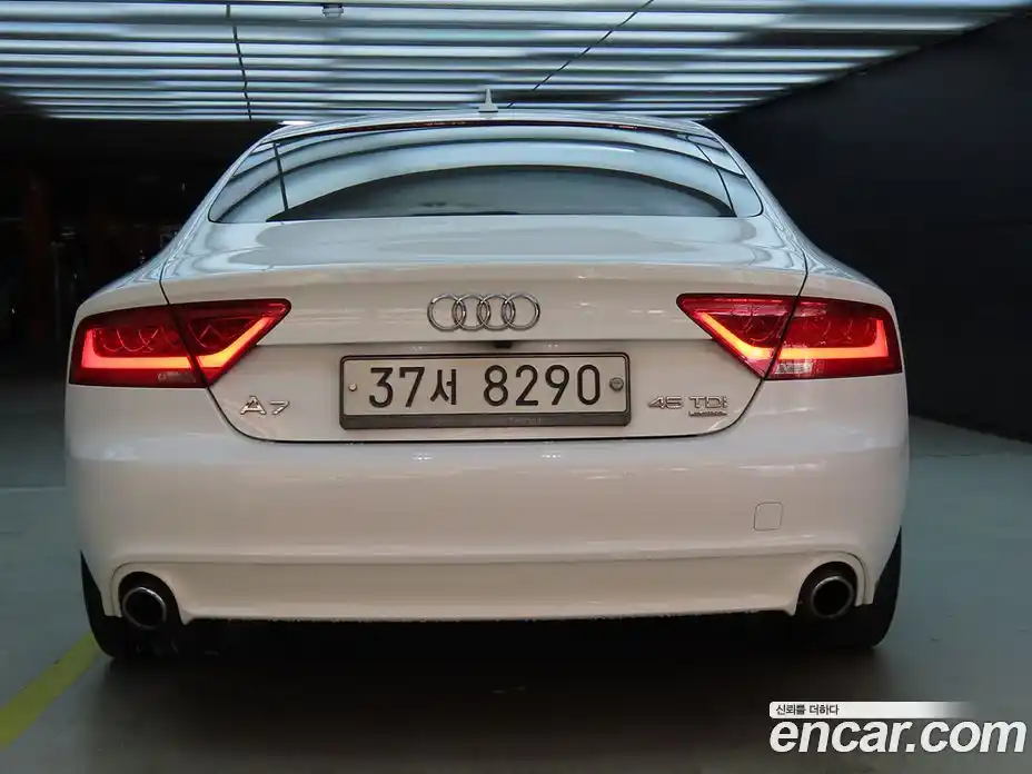 Audi A7 2015 3.0 автомат (гидро), фото 4