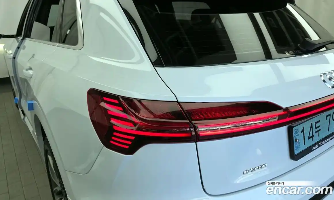 Audi e-tron 2021 0.2 автомат (гидро), фото 8