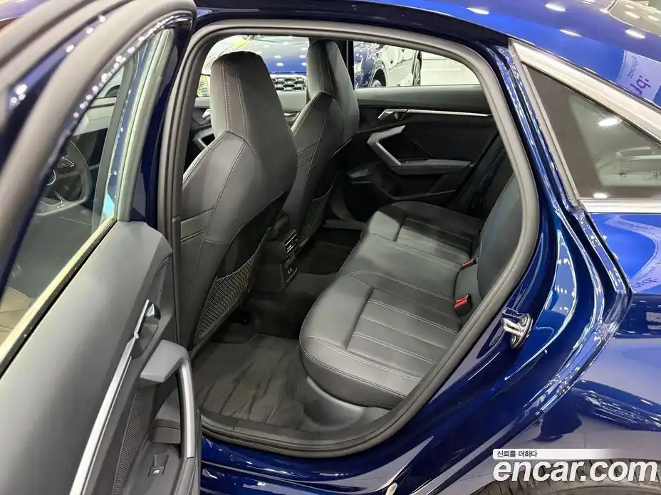 Audi A3 2025 2.0 автомат (гидро), фото 11