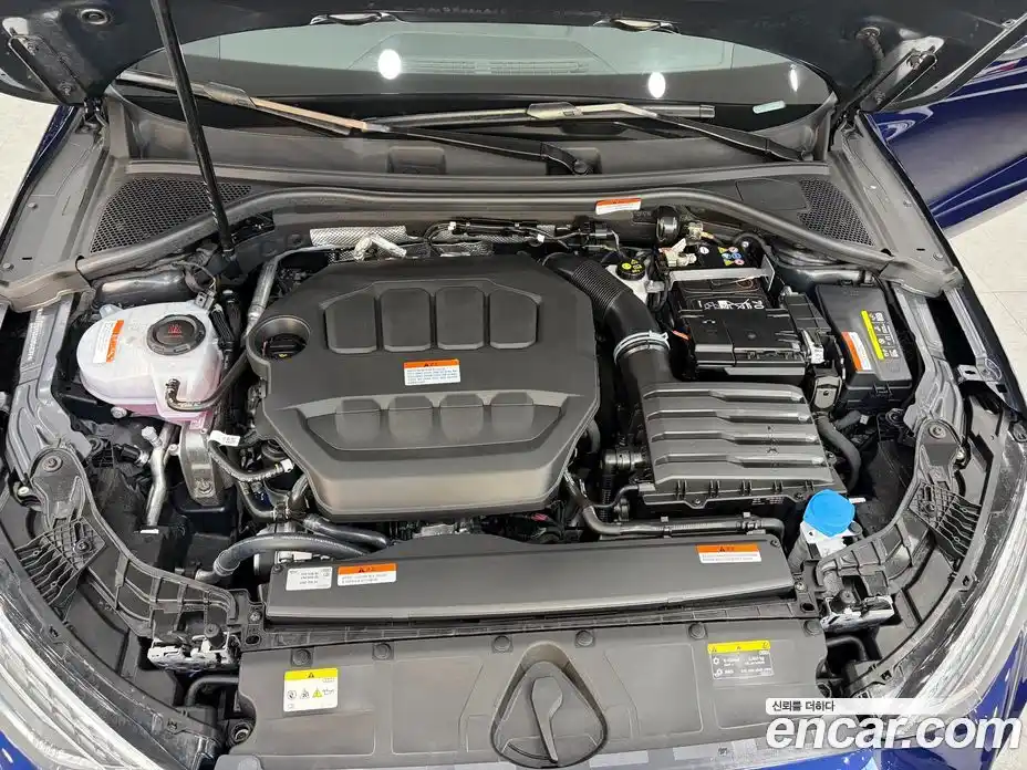 Audi A3 2025 2.0 автомат (гидро), фото 6