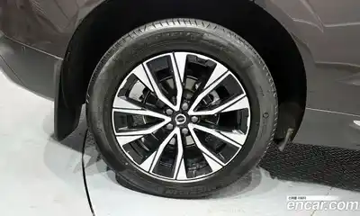 Volvo XC60 2025 2.0 автомат (гидро), миниатюра 5