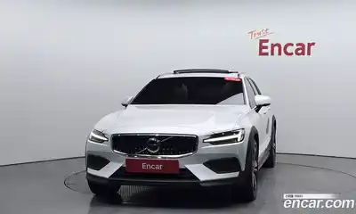Volvo V60 2020 2.0 автомат (гидро), миниатюра 2