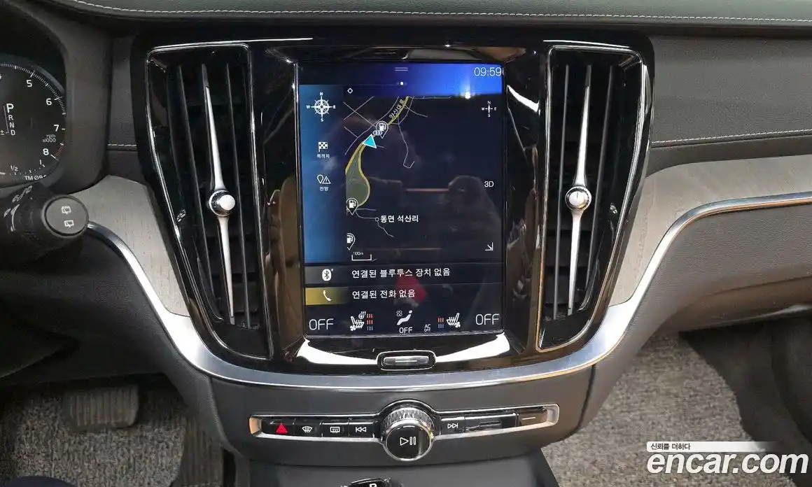 Volvo V60 2020 2.0 автомат (гидро), фото 21