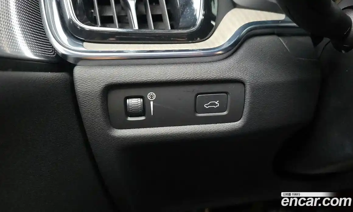 Volvo V60 2020 2.0 автомат (гидро), фото 27