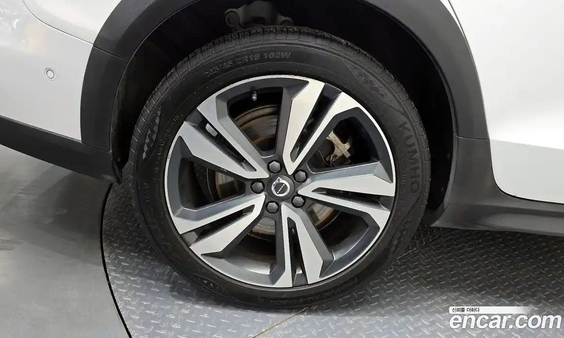 Volvo V60 2020 2.0 автомат (гидро), фото 28