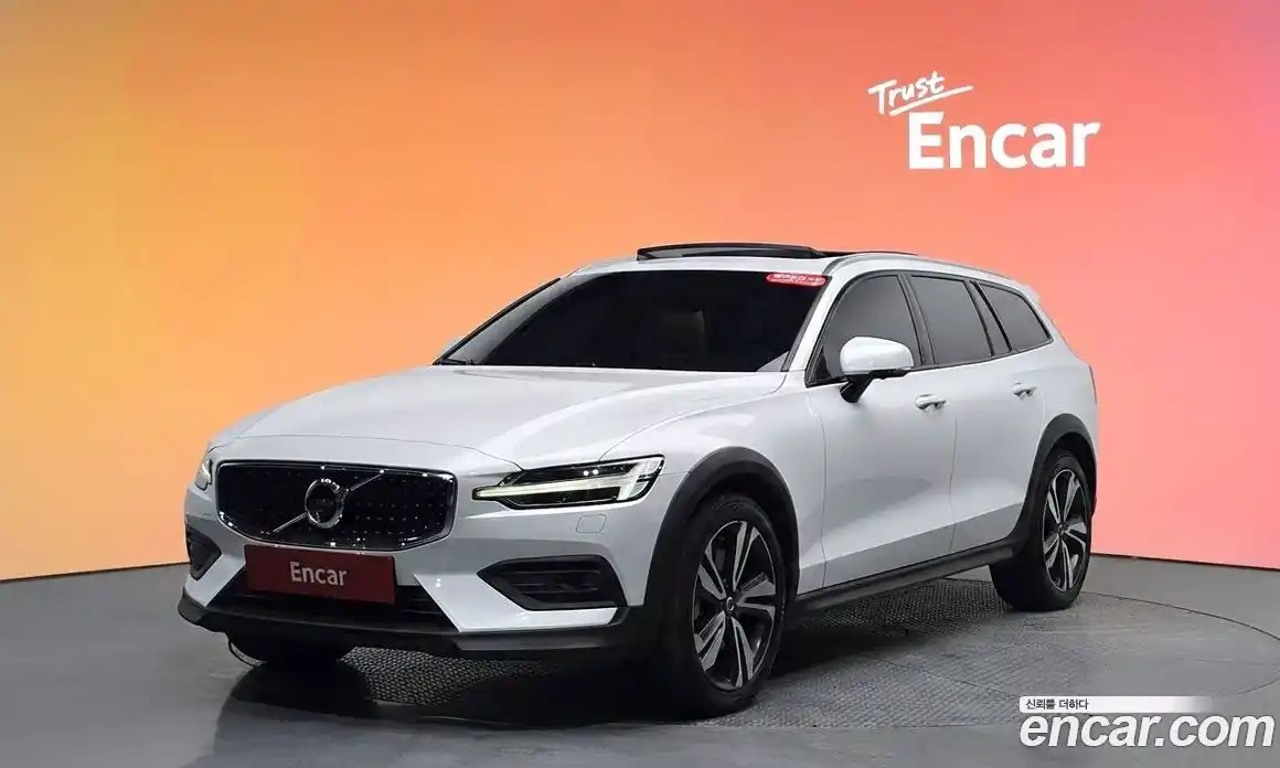 Volvo V60 2020 2.0 автомат (гидро), фото 35