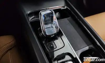 Volvo XC60 2024 2.0 автомат (гидро), миниатюра 12