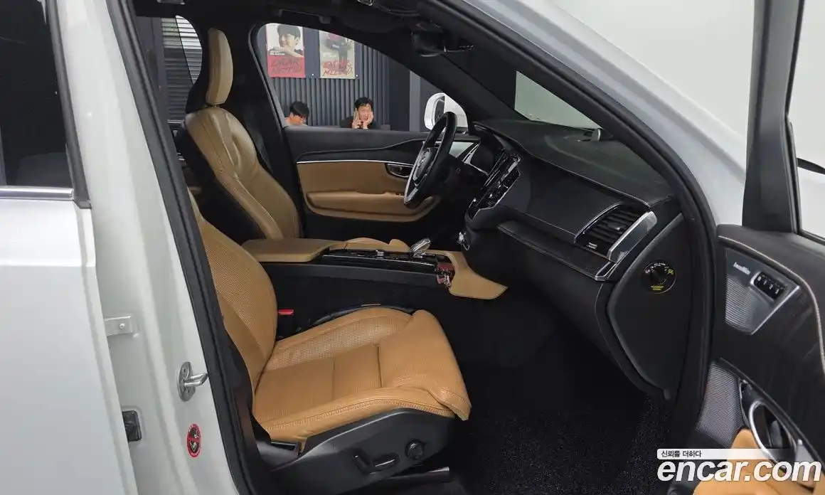 Volvo XC90 2022 2.0 автомат (гидро), фото 11