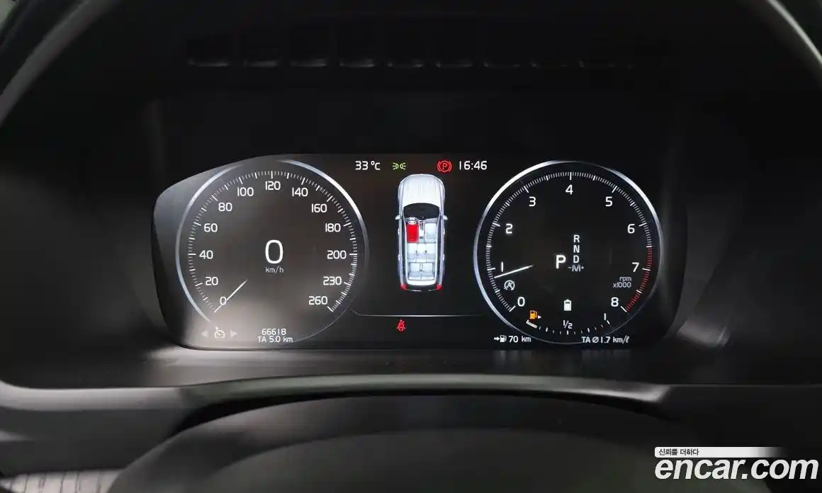 Volvo XC90 2022 2.0 автомат (гидро), фото 8