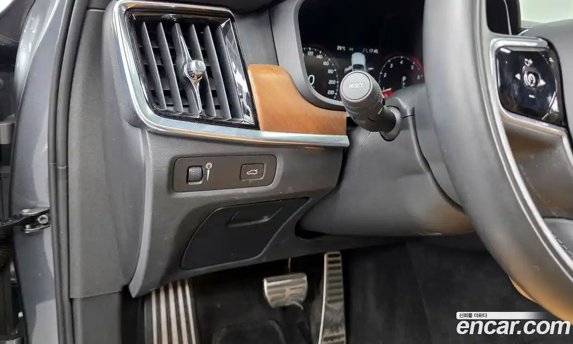 Volvo S90 2017 2.0 автомат (гидро), фото 22