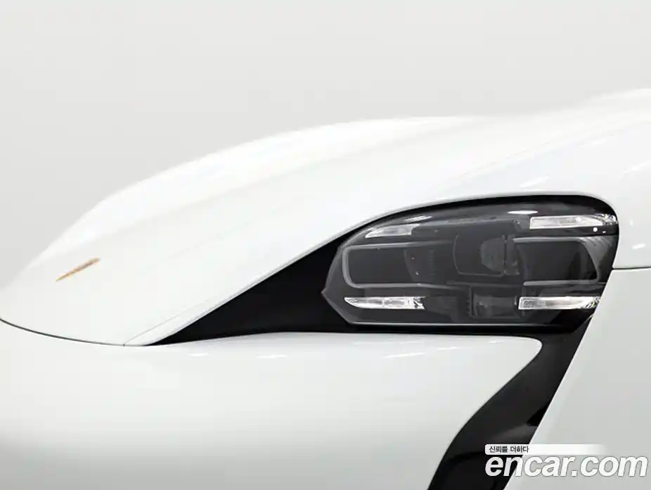Porsche Taycan 2023 0.1 автомат (гидро), фото 11