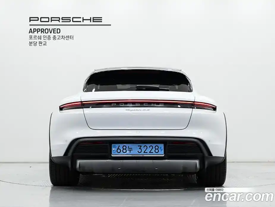 Porsche Taycan 2023 0.1 автомат (гидро), фото 4